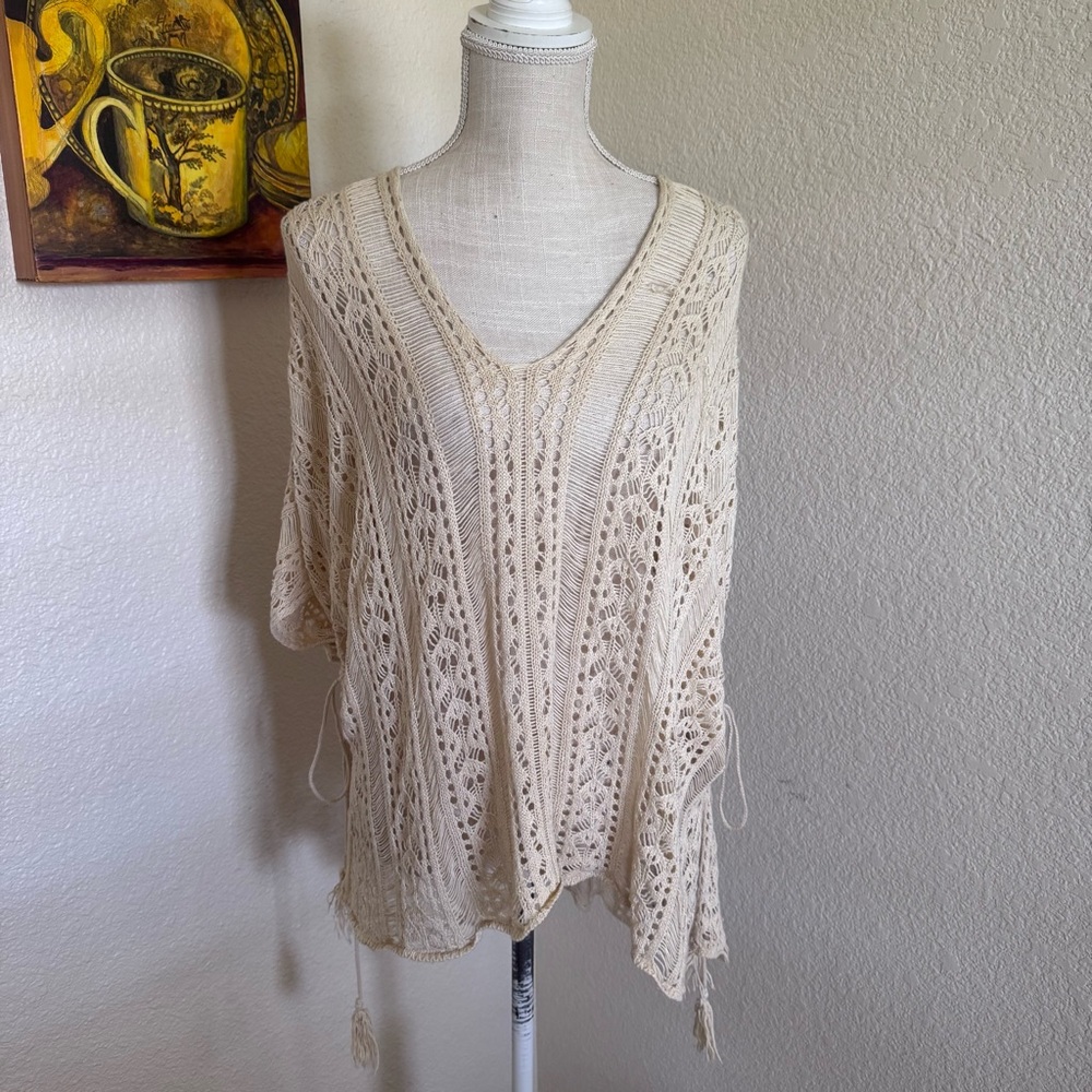 Elegant Cream Knit Poncho